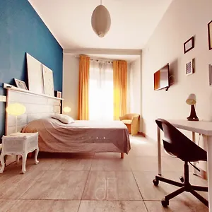 domus-elena-apartment.it-romehotels.com/